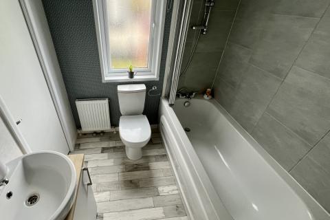 Bathroom area in a Luxury Lodge